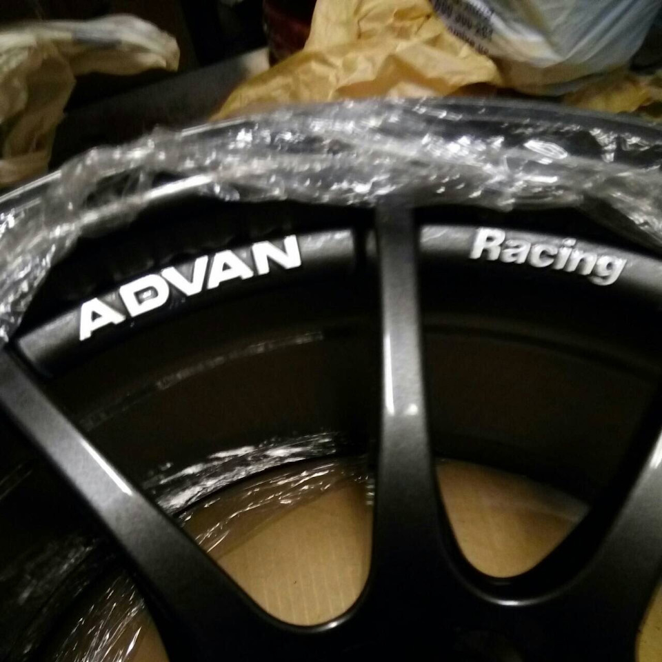 SOLD Обмінюю на гроші Advan RZ 18x9 3