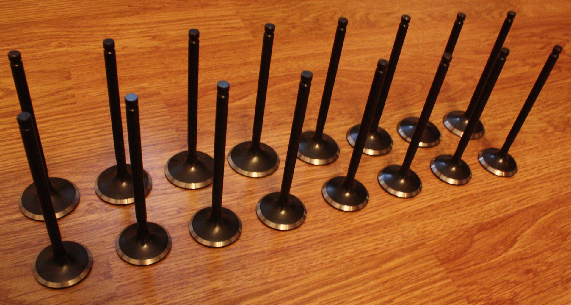 Exhaust valve Brian Crower, Intel valve Brian Crower 2