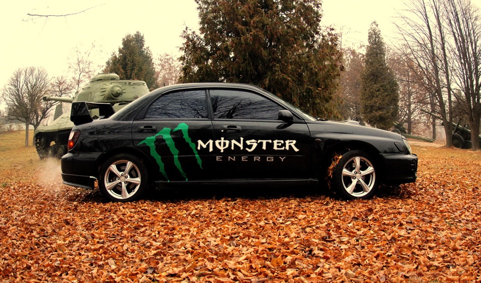 Ну ось настав час поклеїти наклейки)) 3