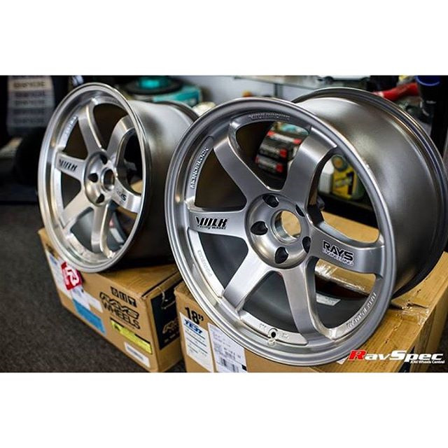 Не можу вибрати Volk rays T37sl & Enkei RPF1 3