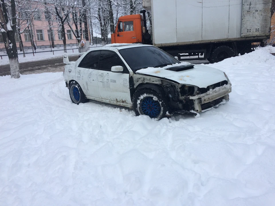 Вирішено. Досить ламати — час будувати