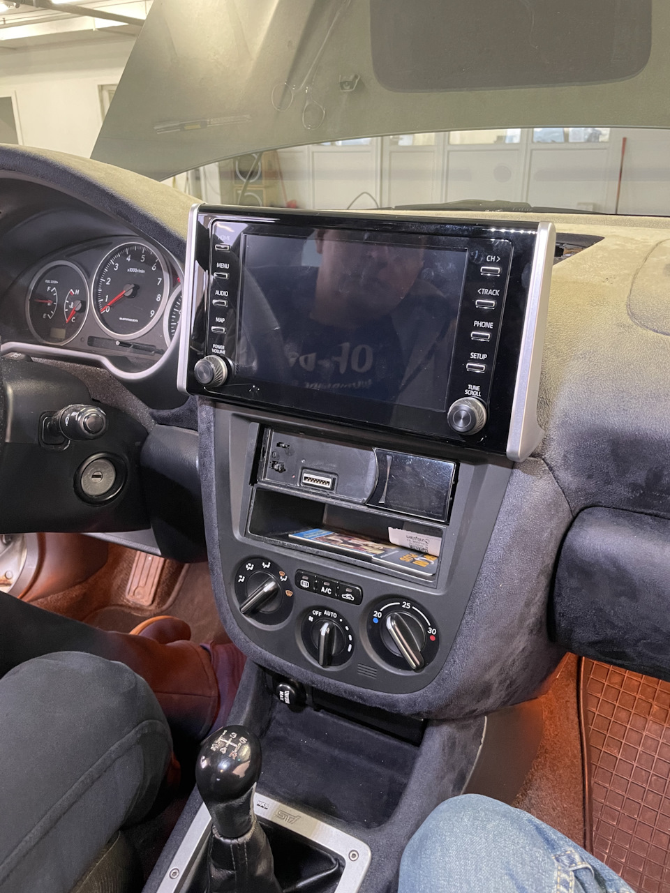 Оригінальний CarPlay з Toyota 3