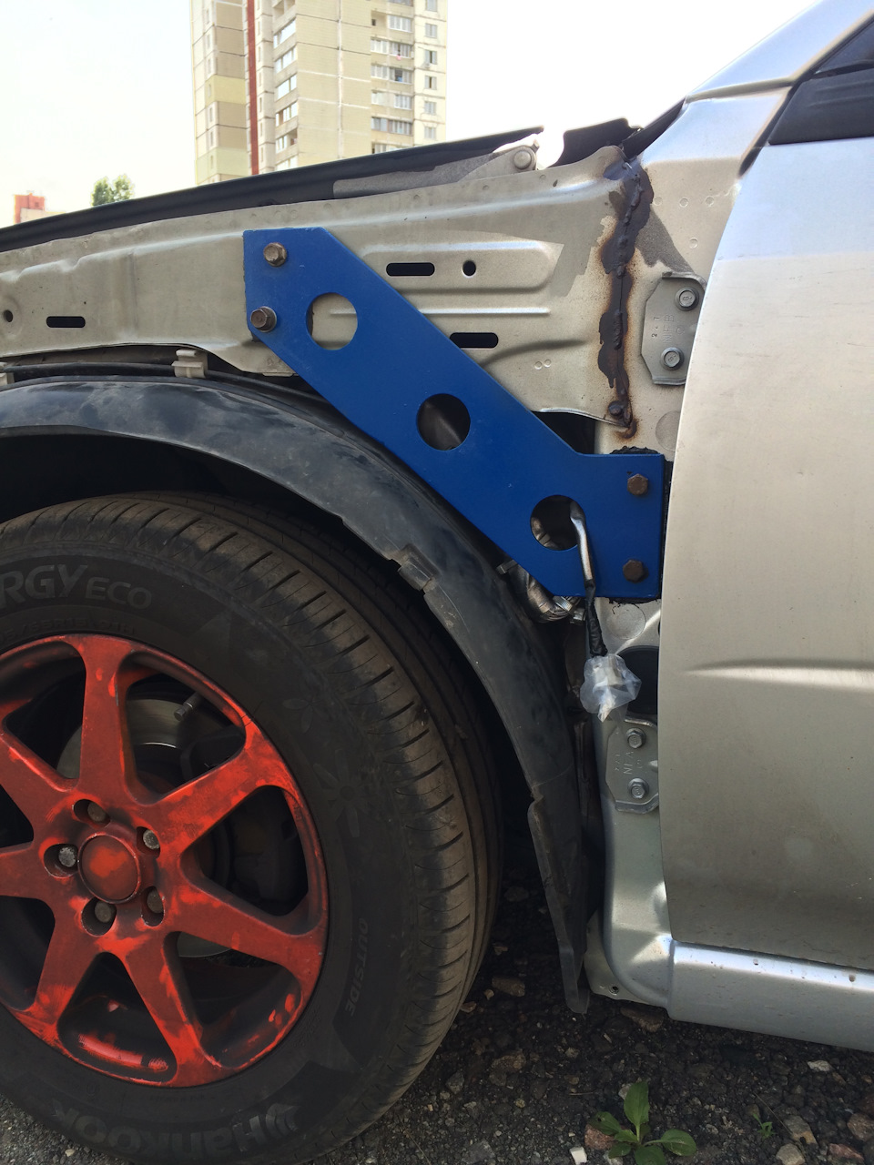 Фарбування порогів допомогло 1