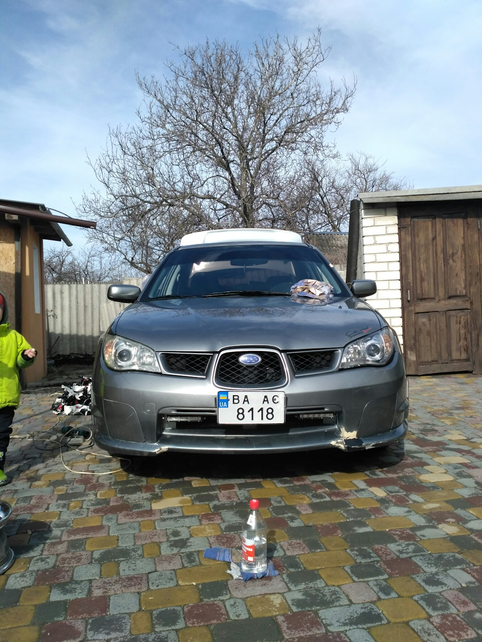Зняв наклейки 5