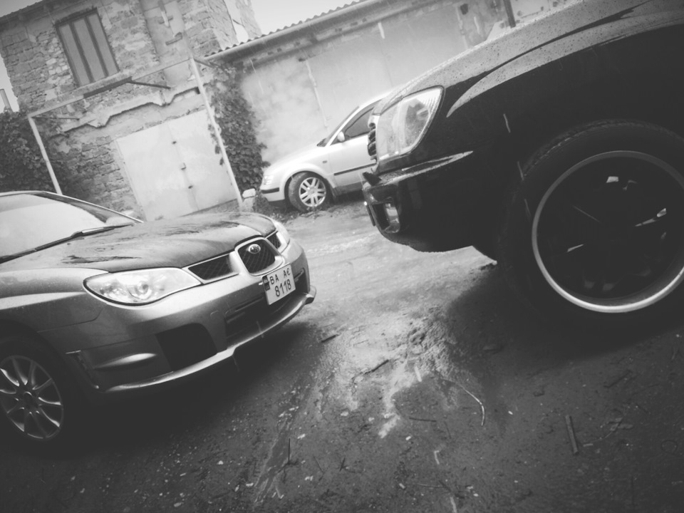 Subaru Impreza & Toyota Land Cruiser 1