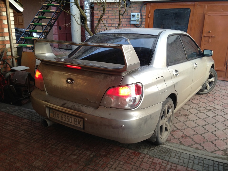 Спойлер STI 1