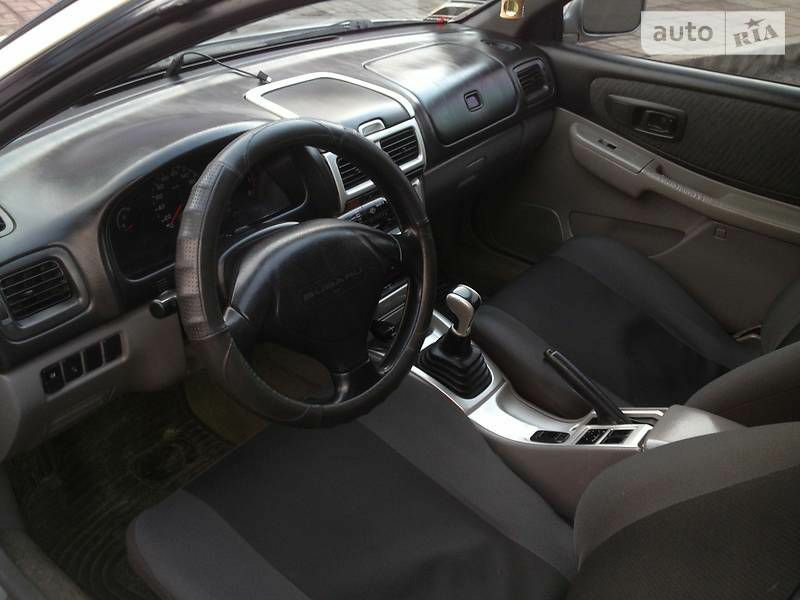 Продам Subaru Impreza 1.6 1999 року під ремонт 2