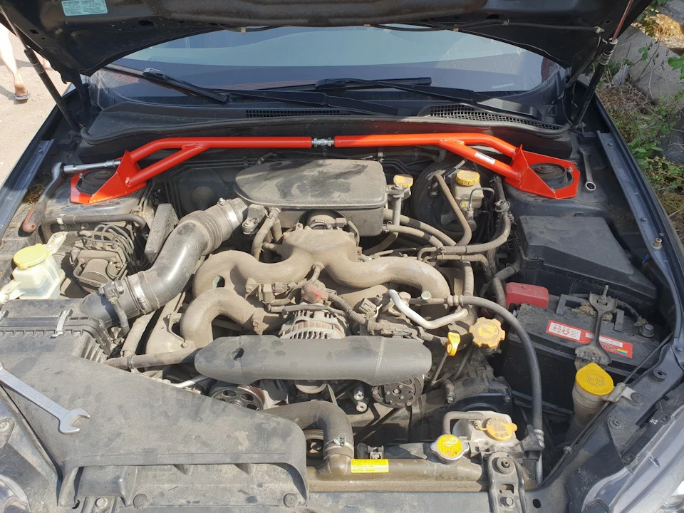 Розпірка на impreza