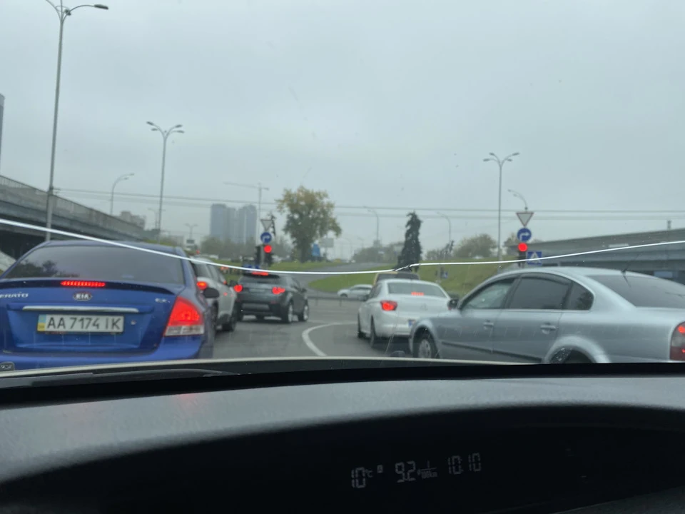 Заміна лобового скла.