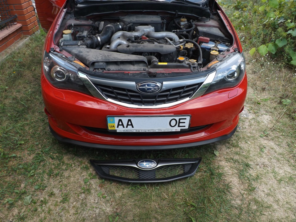 Грати радіатора STI 1