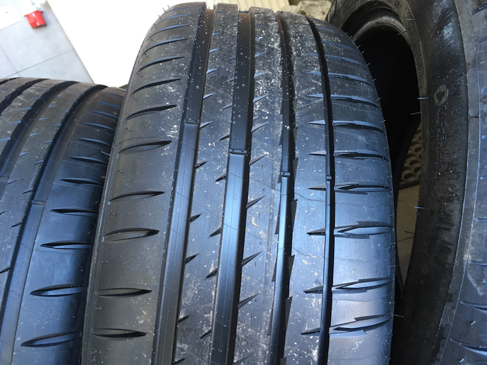 Michelin Pilot Sport 4 2