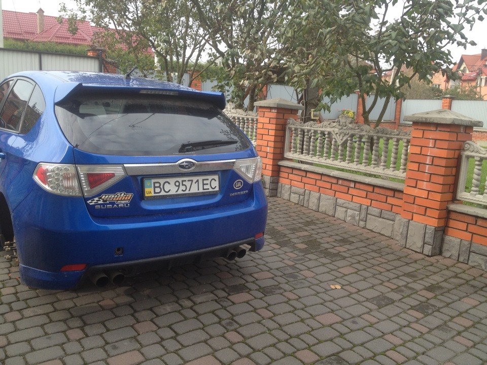 Спойлер STI 1