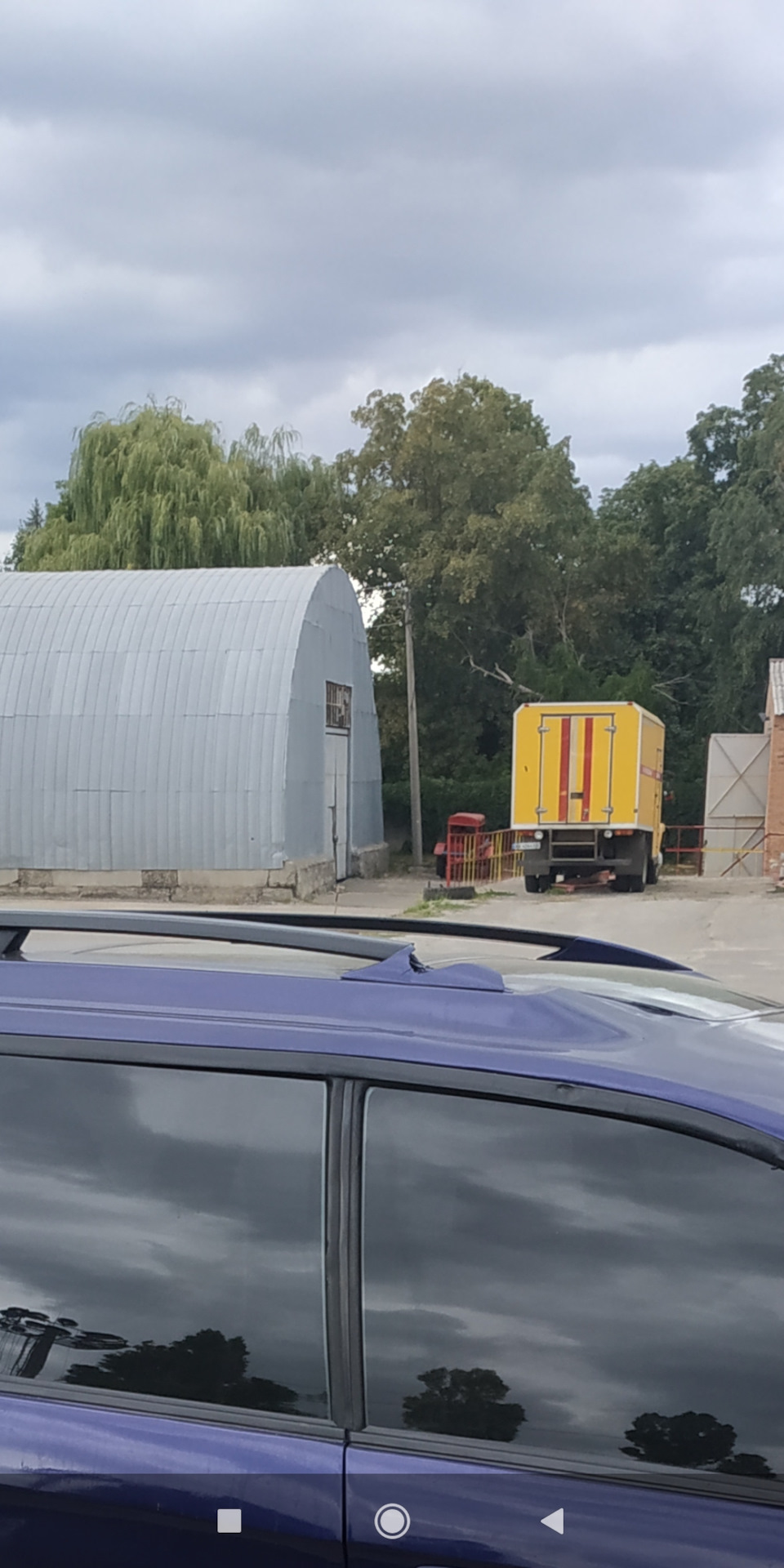 Ікло 1