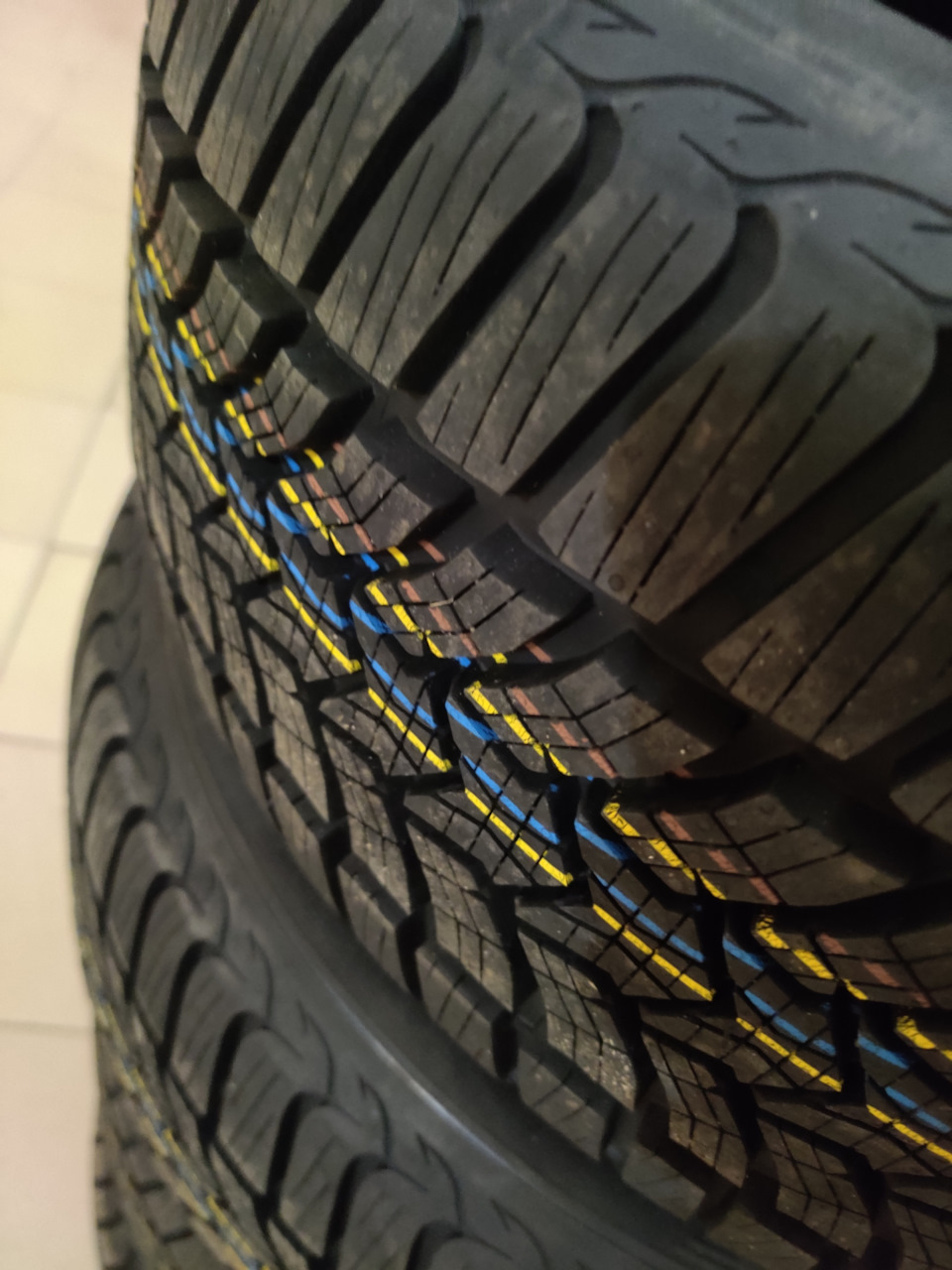 Зимова гума Debica Frigo HP2 225/45r17 2