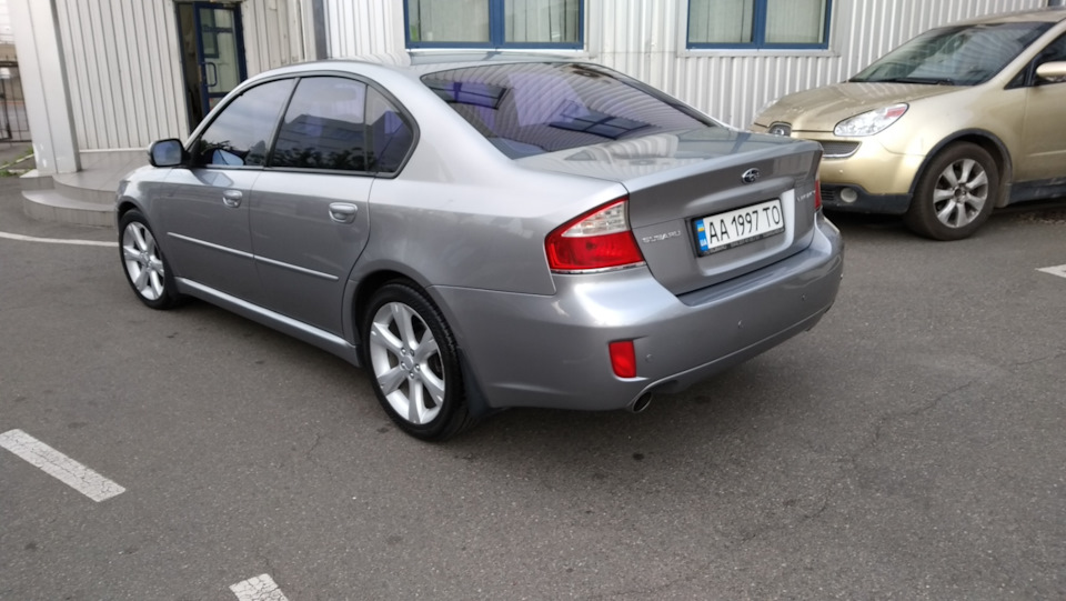 Subaru Legacy 5