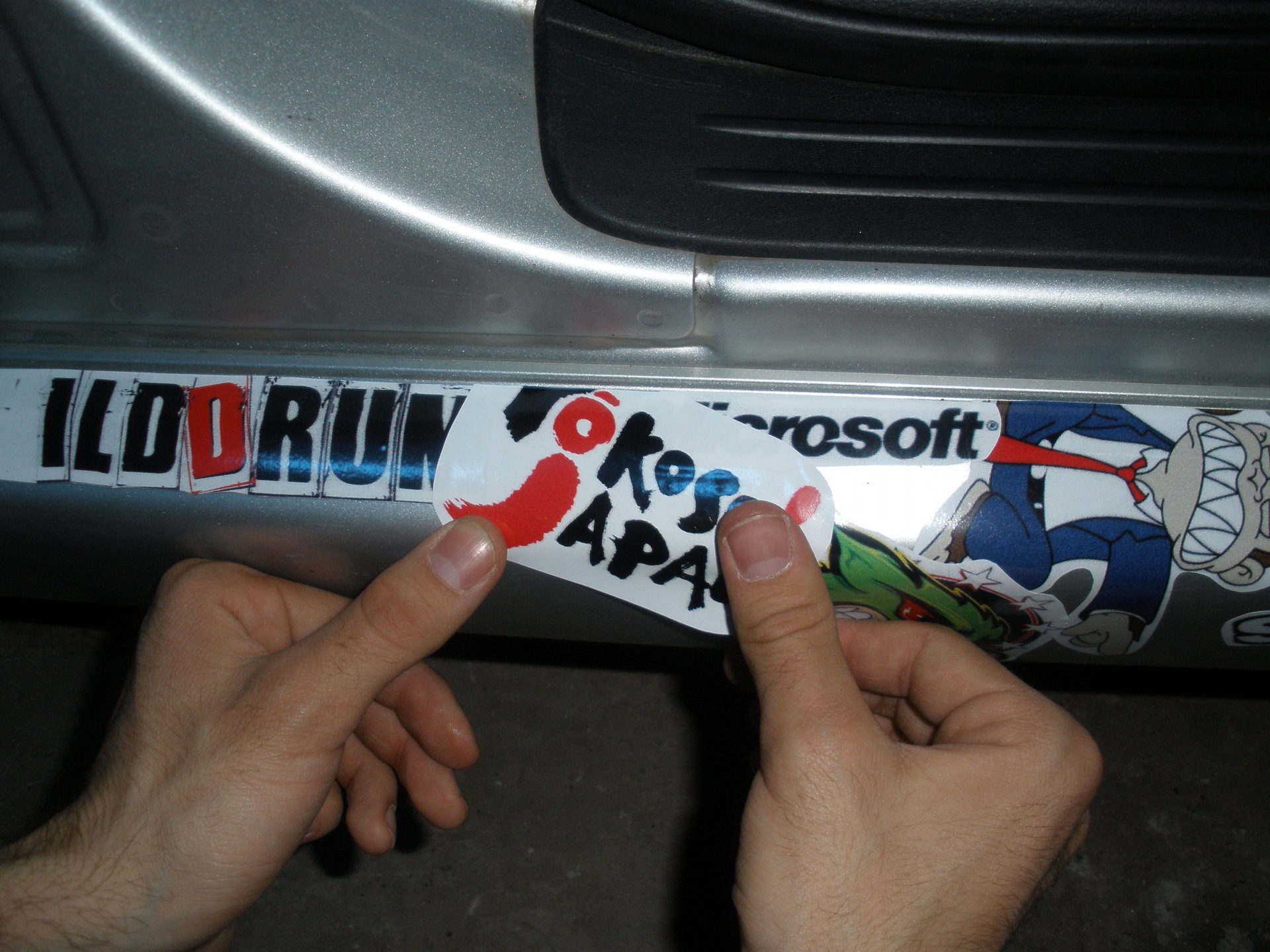 Sticker bombing 4