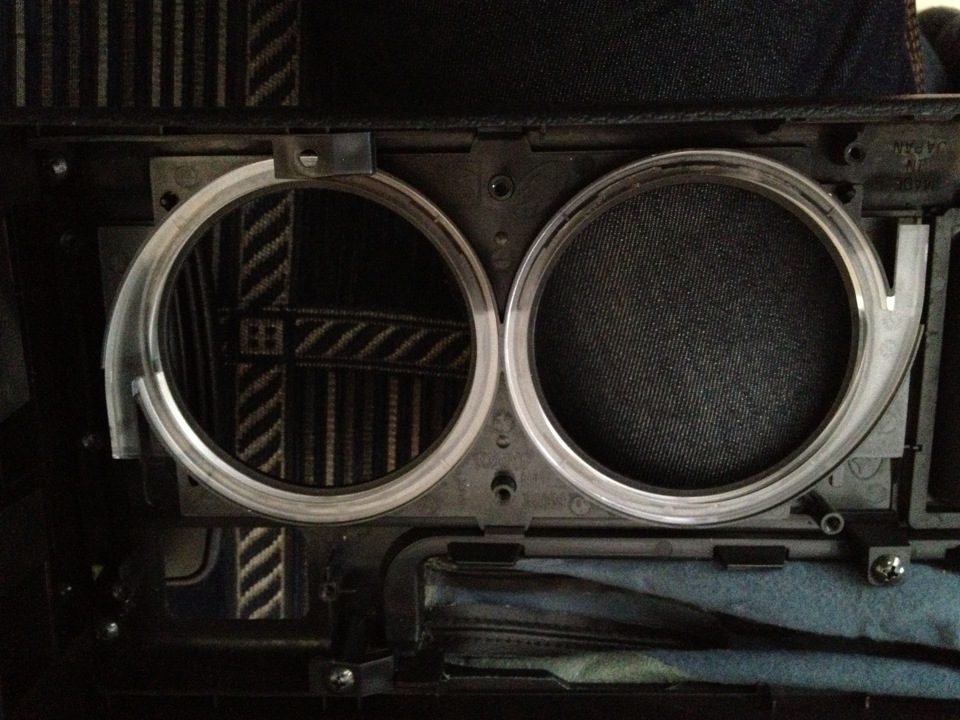 100431 пост про підсвічування підсклянників у Subaru Legacy 3
