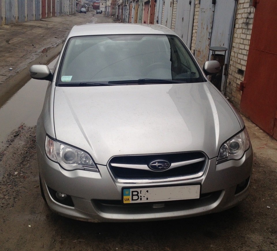 Установка решітки Subaru legacy SpecB (S402 стайлінг) 1