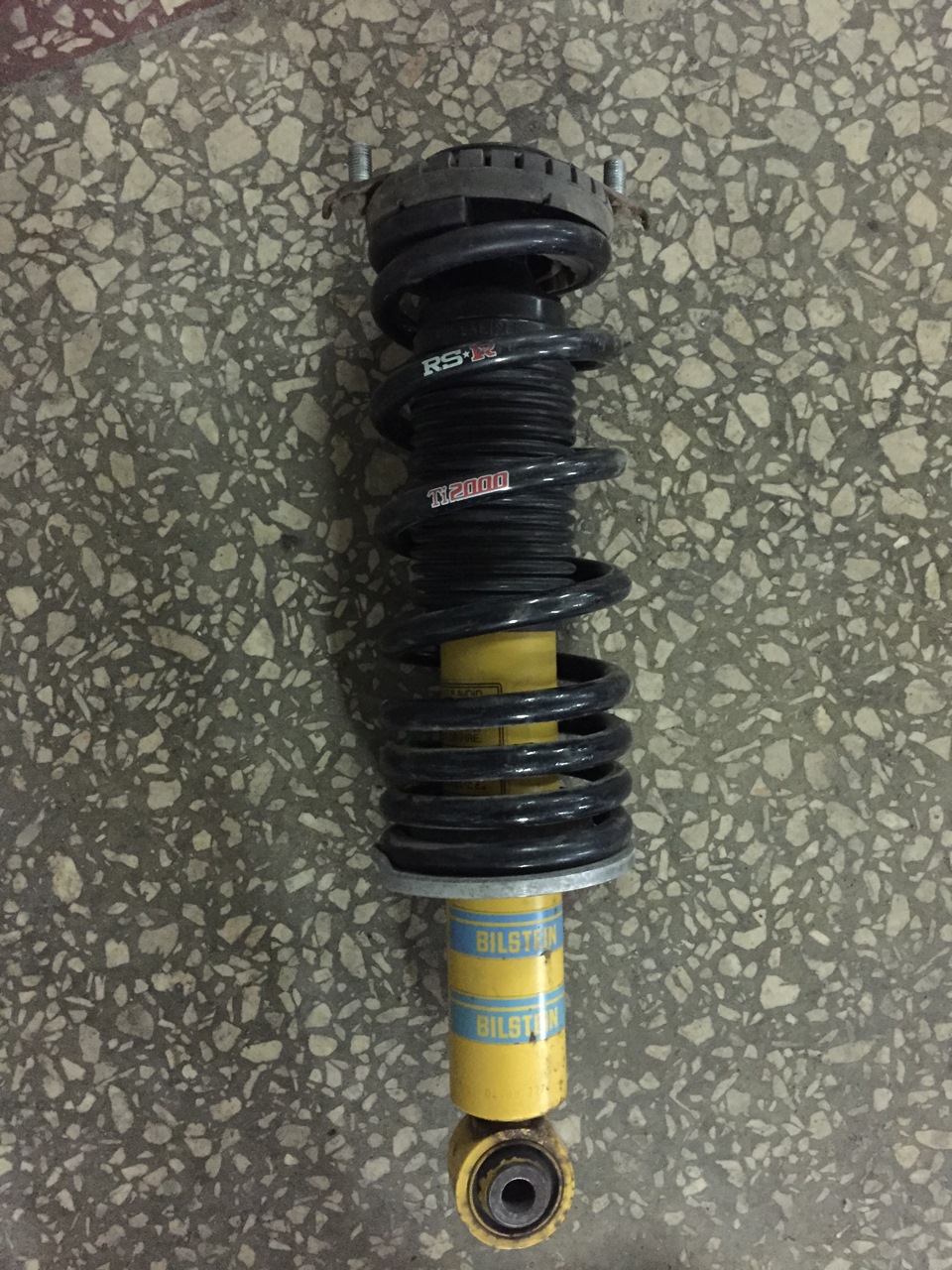 Заміна підвіски на Bilstein B6 + rs-r ti2000 1