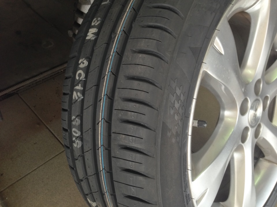 Kumho Ecsta HS51 215/50 R17 91V 1