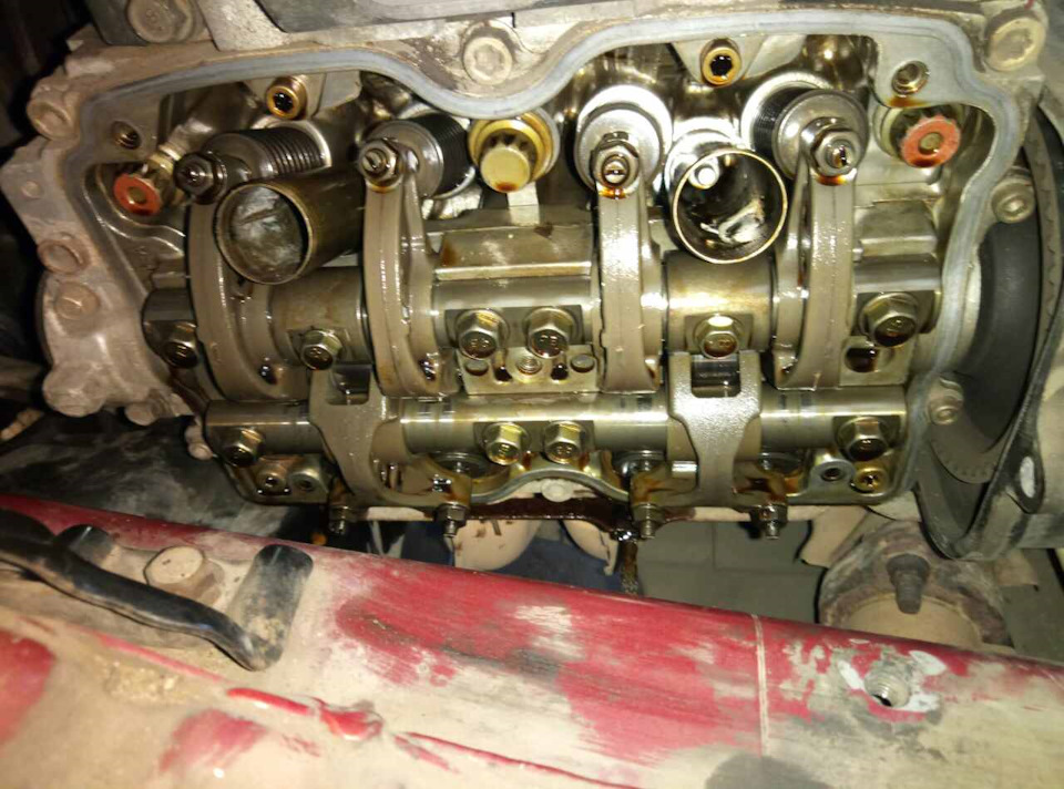 Регулювання клапанів на ej25 2