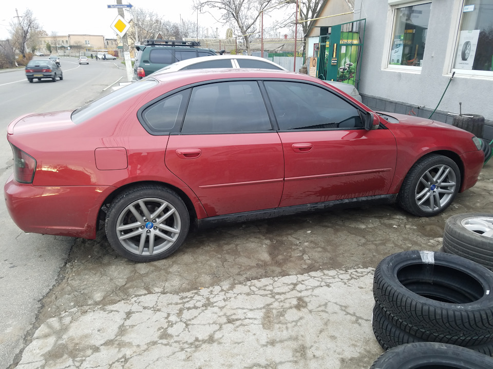 Зимова гума Goodyear Ultra Grip 9 205/55/16 3