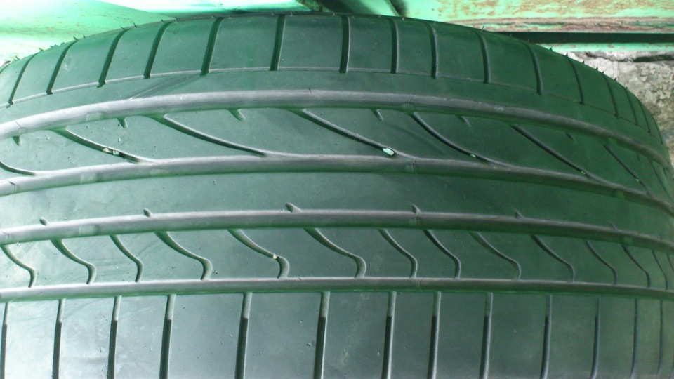 Bridgestone Potenza RE050A 215/45/17 4