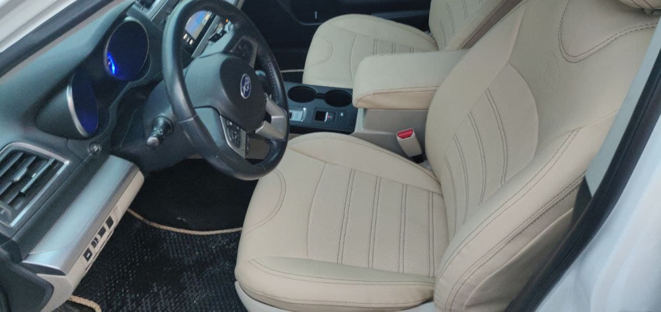 Чохли на Subaru Legacy 1