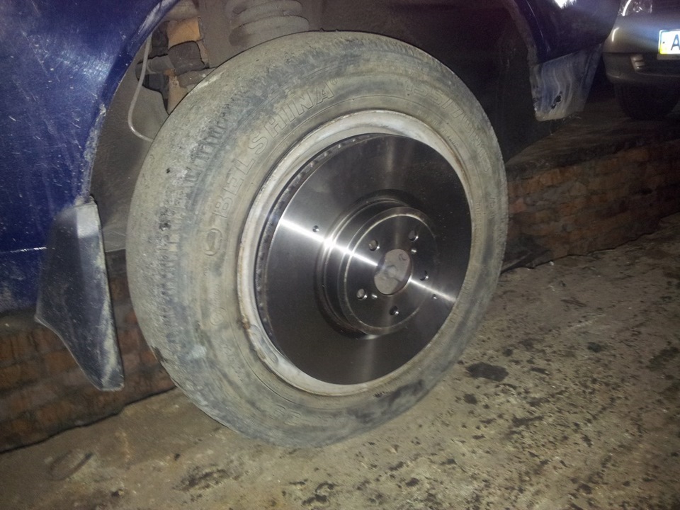 Нові гальмівні диски BREMBO 316мм 1
