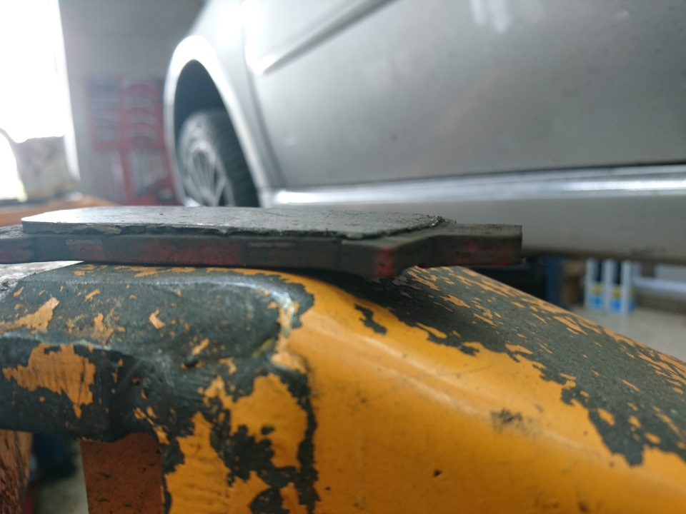 Заміна задніх колодок та продаж авто. 2