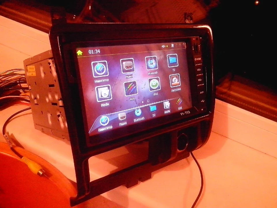 2 DIN PI-703