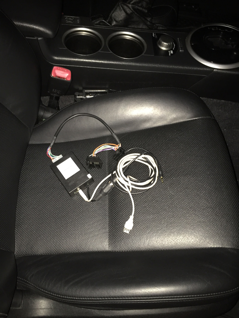 Нарешті дійшли руки до aux і usb. 1