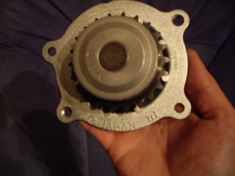 Pump assy-water for my EZ30. 4