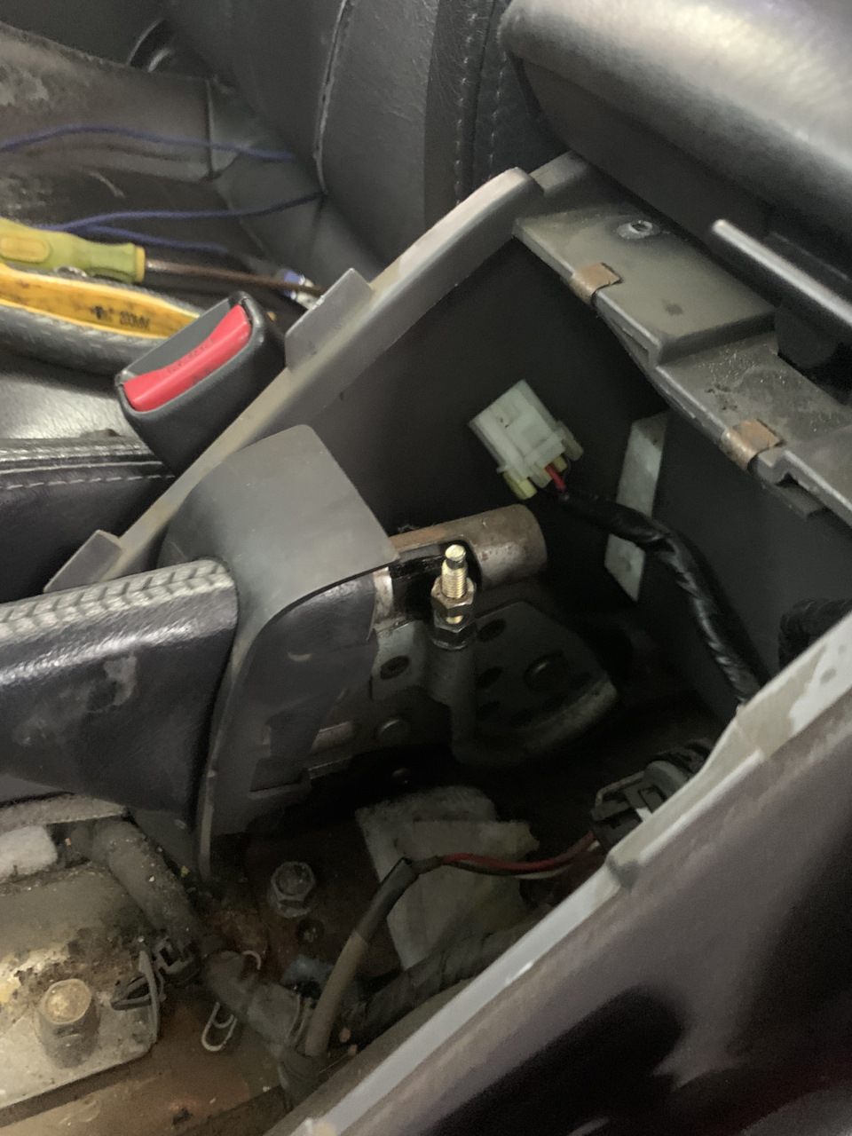 Підтягуємо ручник на Subaru Legacy be/bh 1