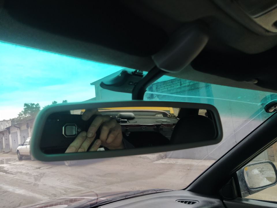 Салонне дзеркало від W211 з автозатемненням 1