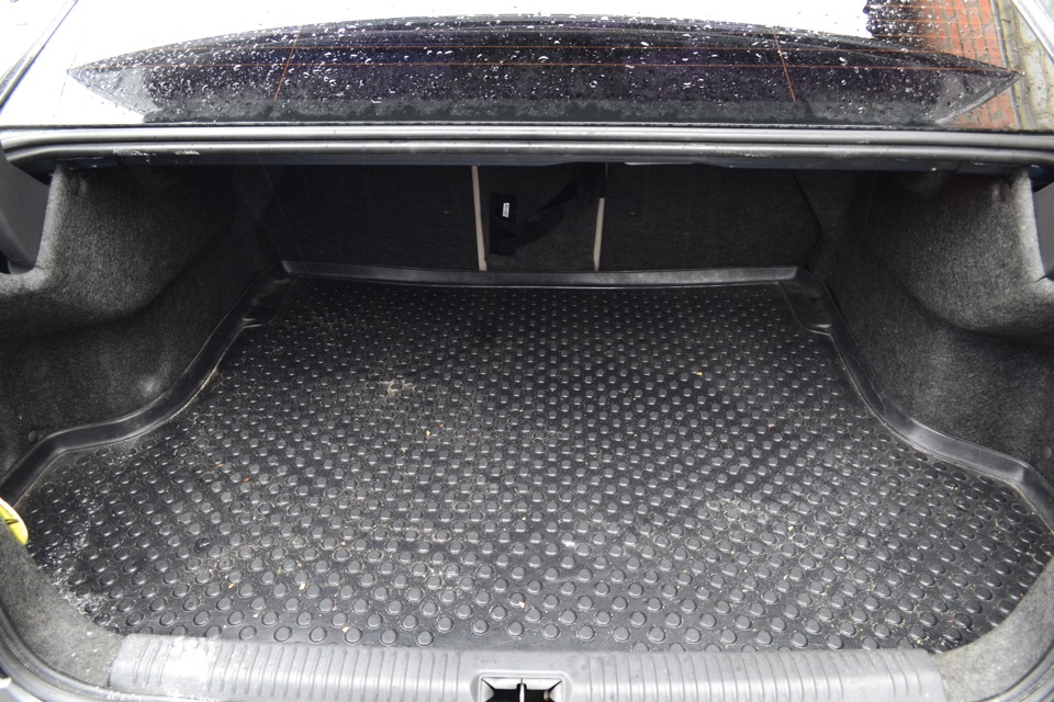 купив килимок subaru legacy 1