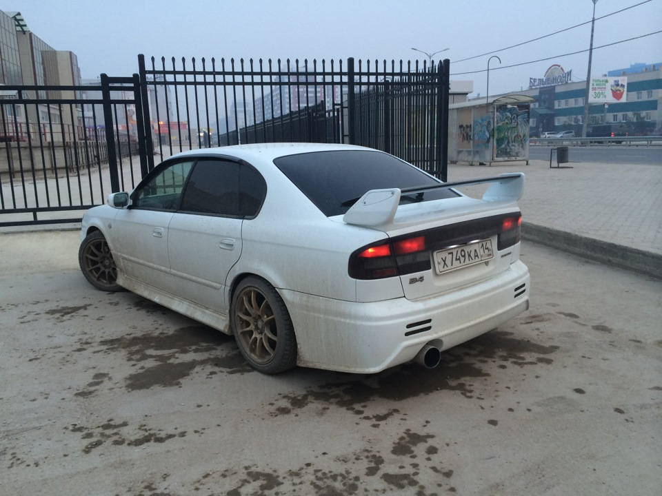 Шукаю спойлер Gialla (Subaru Legacy B4 BE5) 2