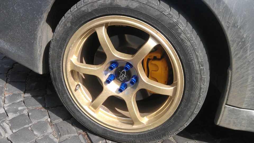 Гайки D1 ​​Spec.
