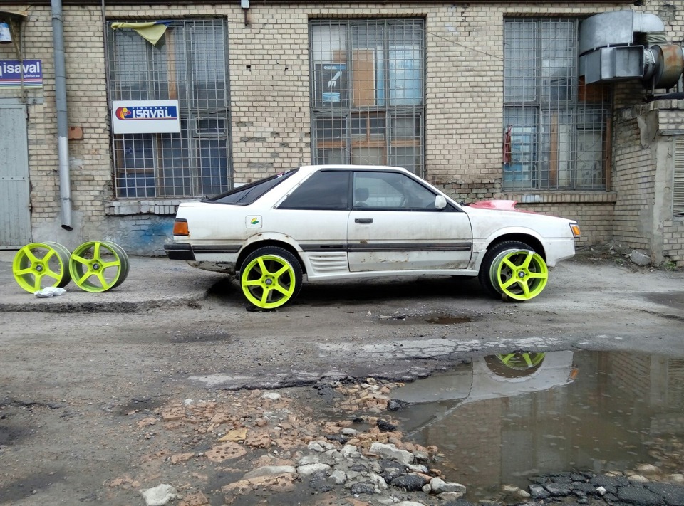 Прикупив трошки r18 Sparco RTT 524 8jj et34 під 6pot гальма 2