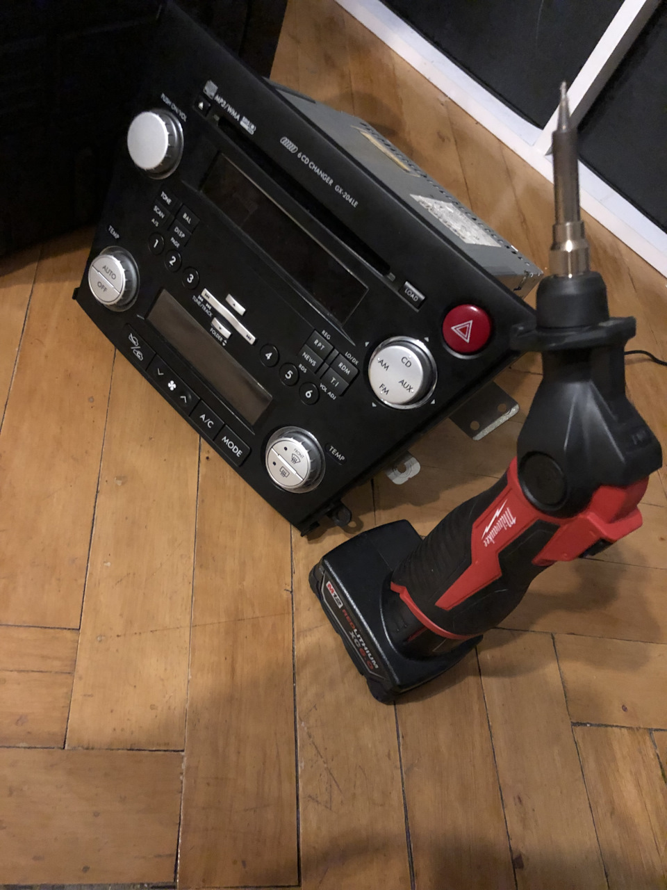 Ремонт магнітолі субару Kenwood 5