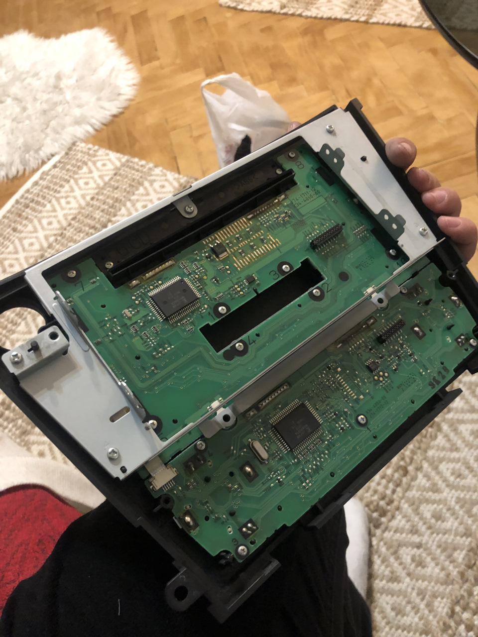 Ремонт магнітолі субару Kenwood 4