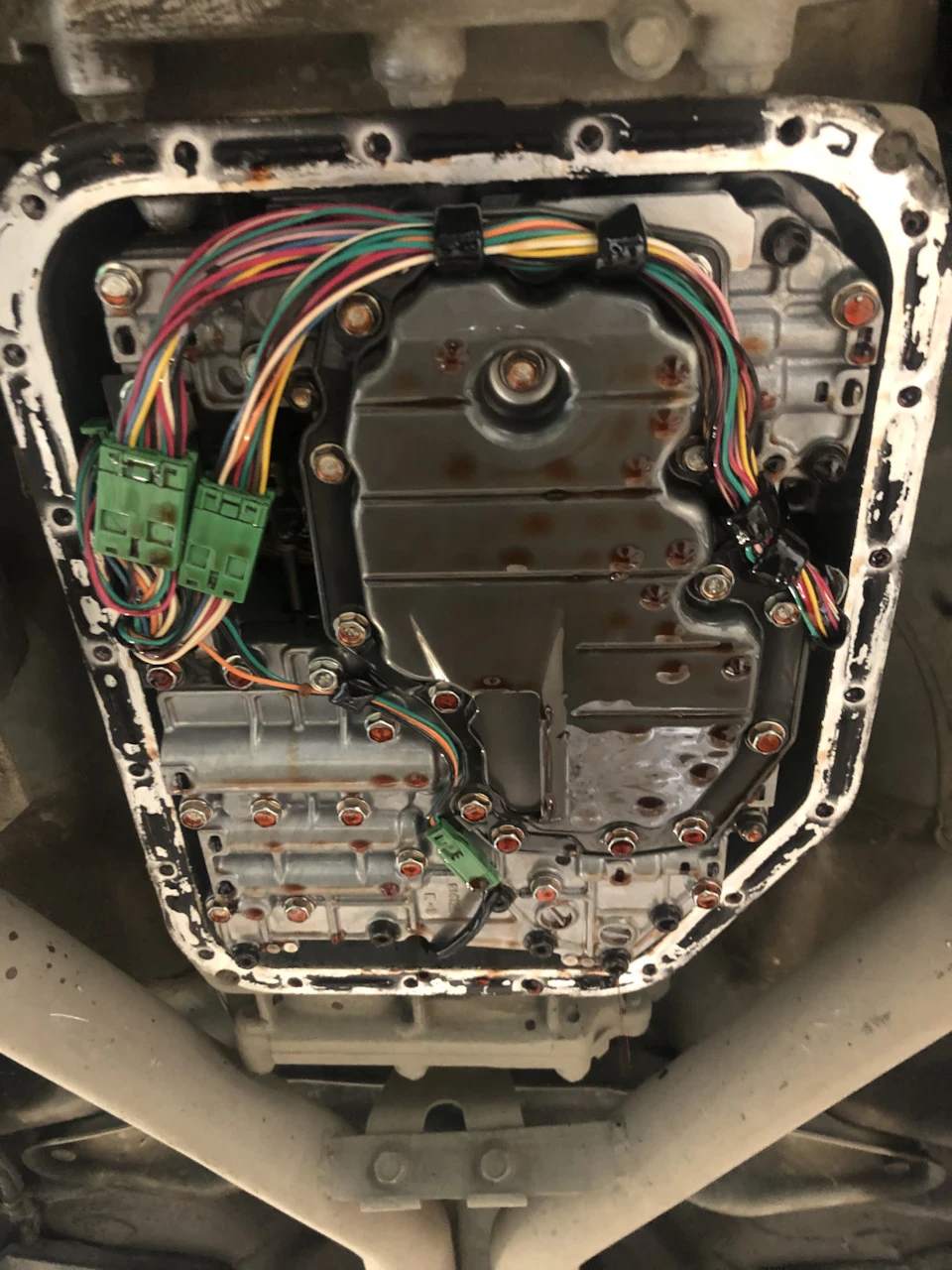 Заміна соленоїдів коробка TG5 продовження P0758, усунення підтікання мастила лівого клапана avcs
