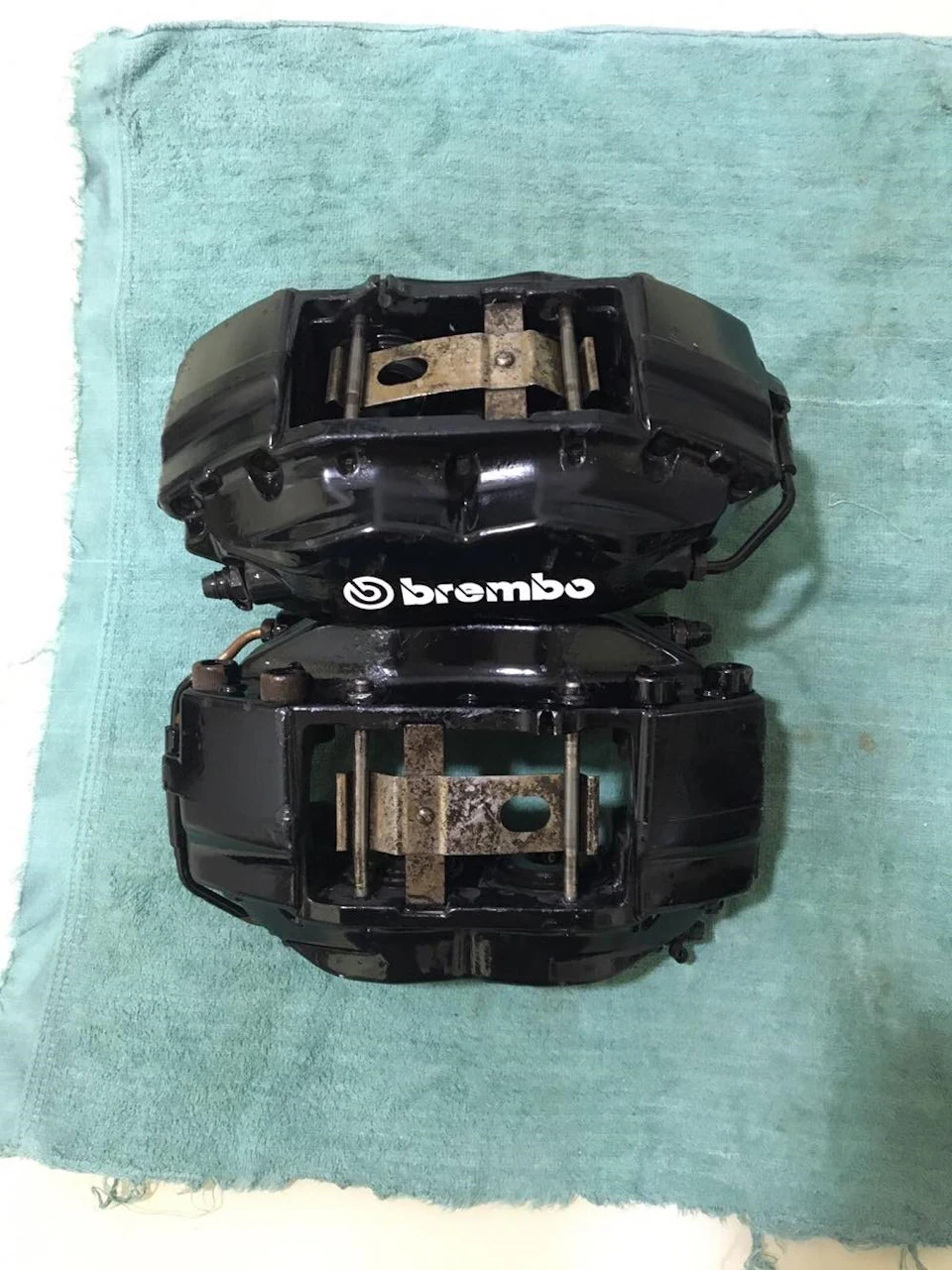 Підготовка до встановлення Brembo 4pot на передню вісь.