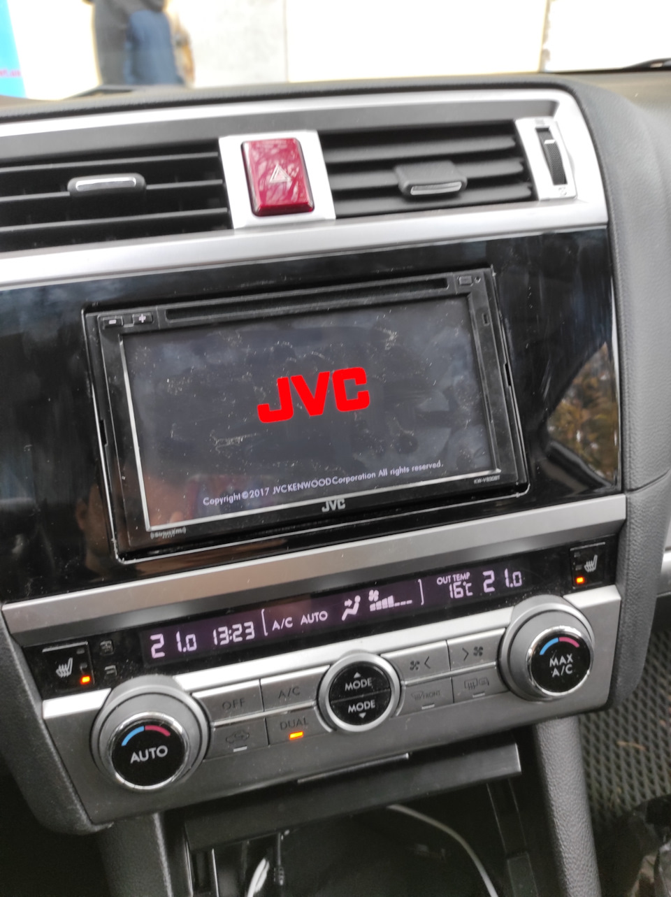 Встановив магнітолу JVC 1