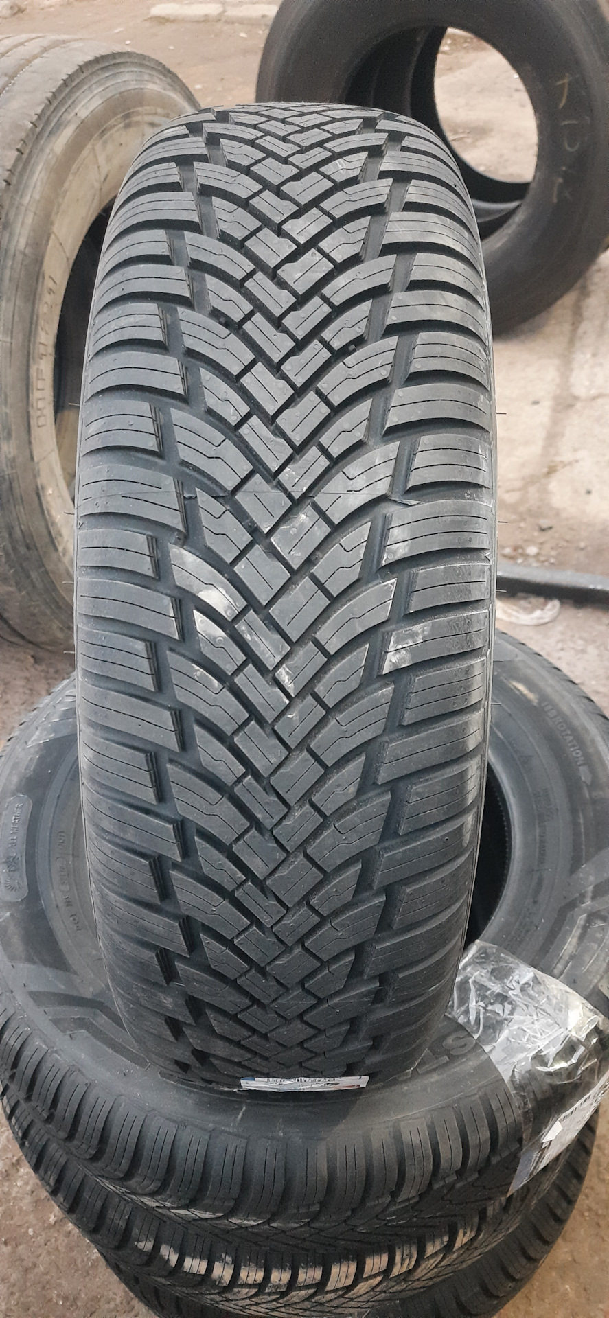 215/65 r16 4