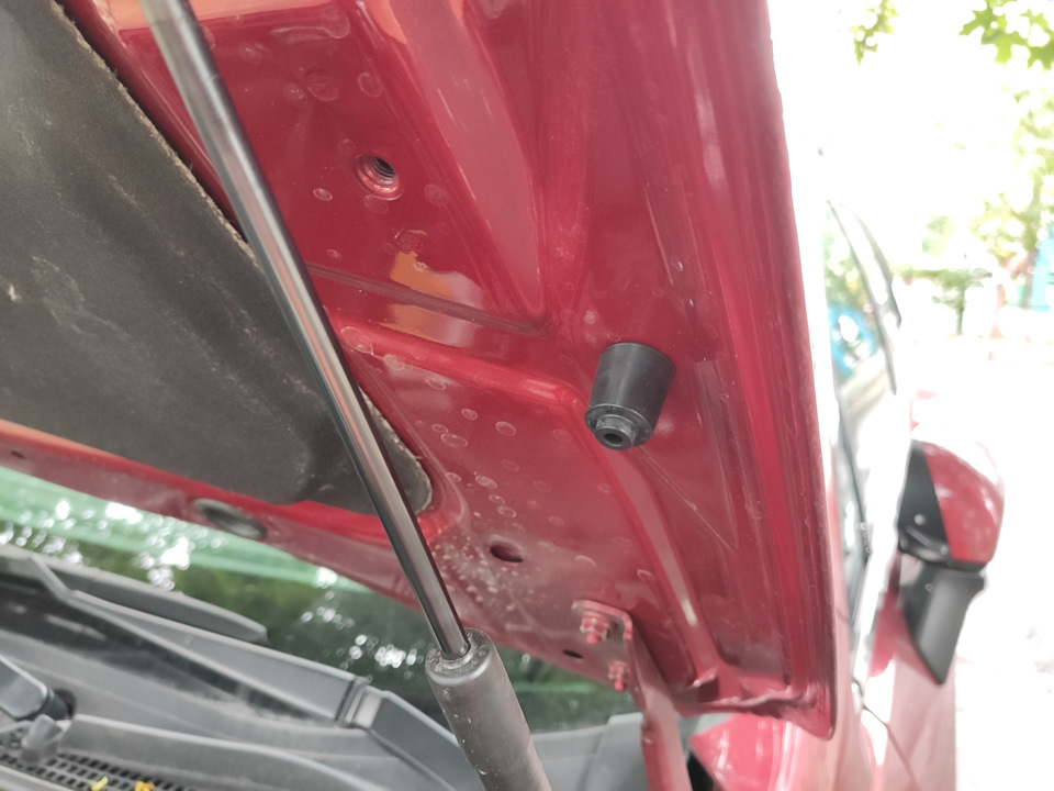 Відбійники для нового капота Subaru Outback 15-17 3