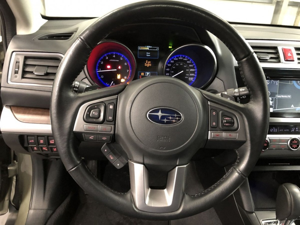 Майже STI кермо на Subaru Outback 2015-2017 1