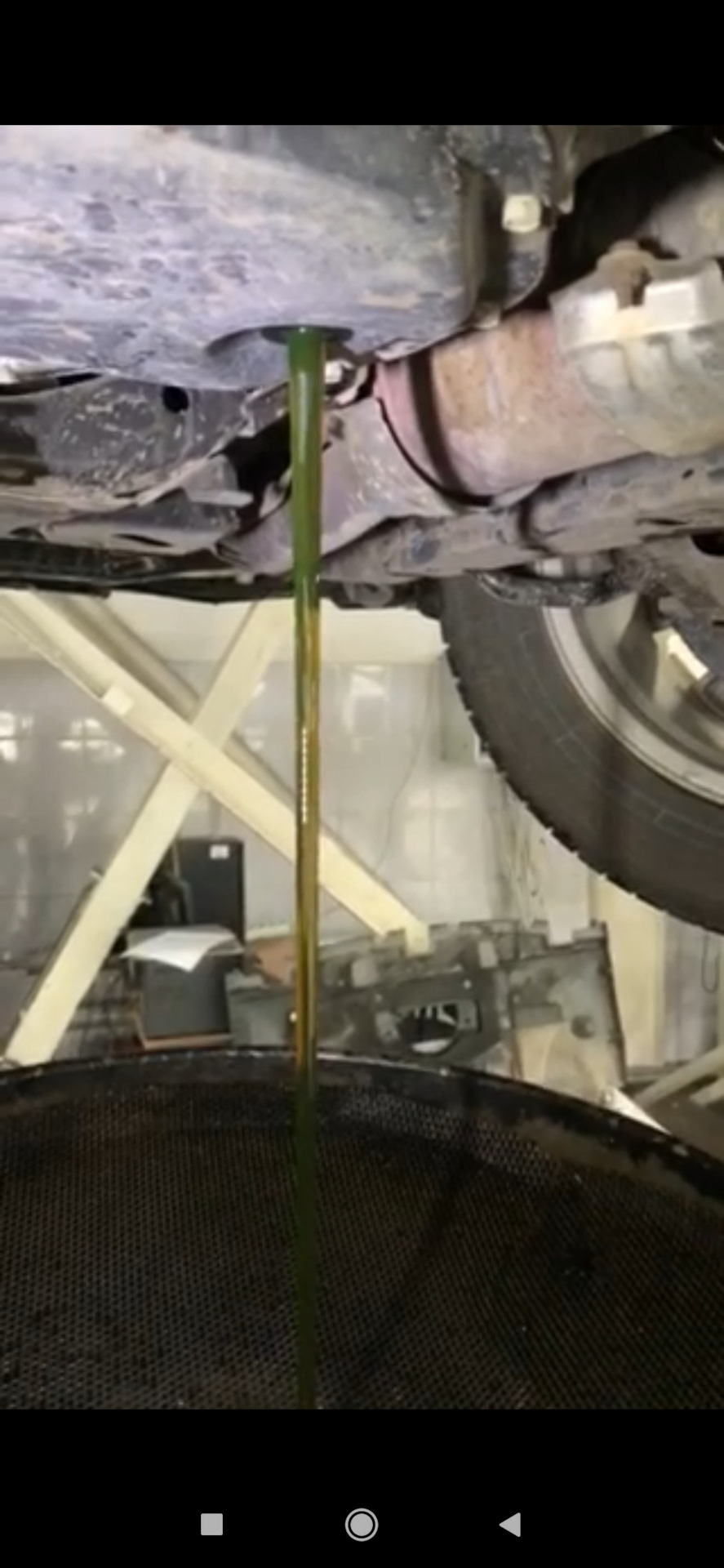 Заміна рідини CVT та мастила в обох редукторах у офіціалів 2