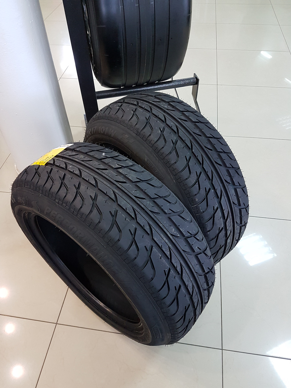 Літо Taurus 225/55 r17 1