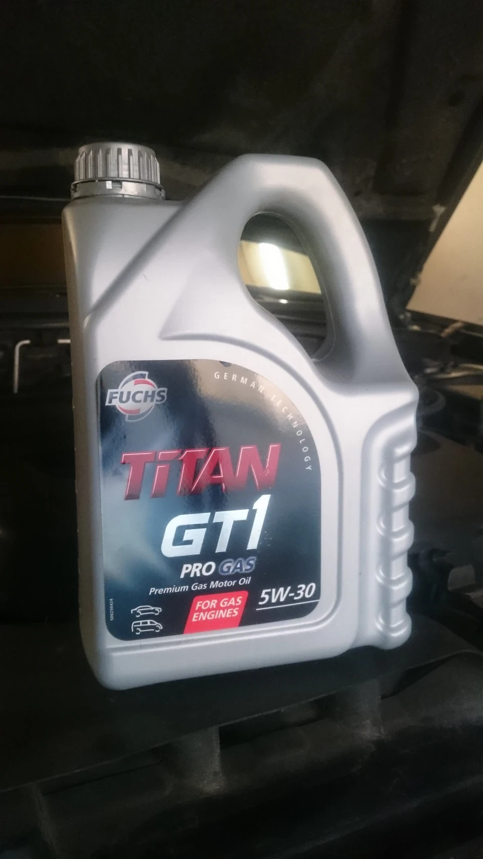 Заміна мастила Мотиль 8100 полетів, спробуємо Fuchs Titan GT1